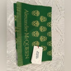 Alexander McQueen green wool scarf